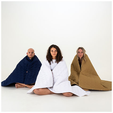 P212 3013 WHIT00 NAVY00 DECKE